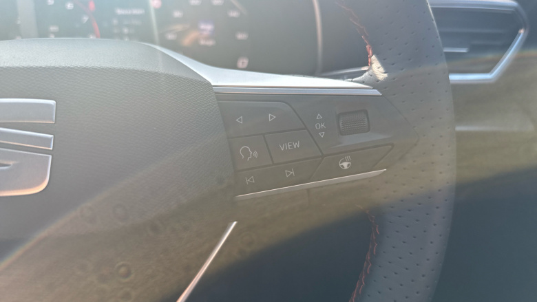 SEAT Leon 1.5 TSI 150 FR Black Edition 5dr [DAP] Petrol Hatchback